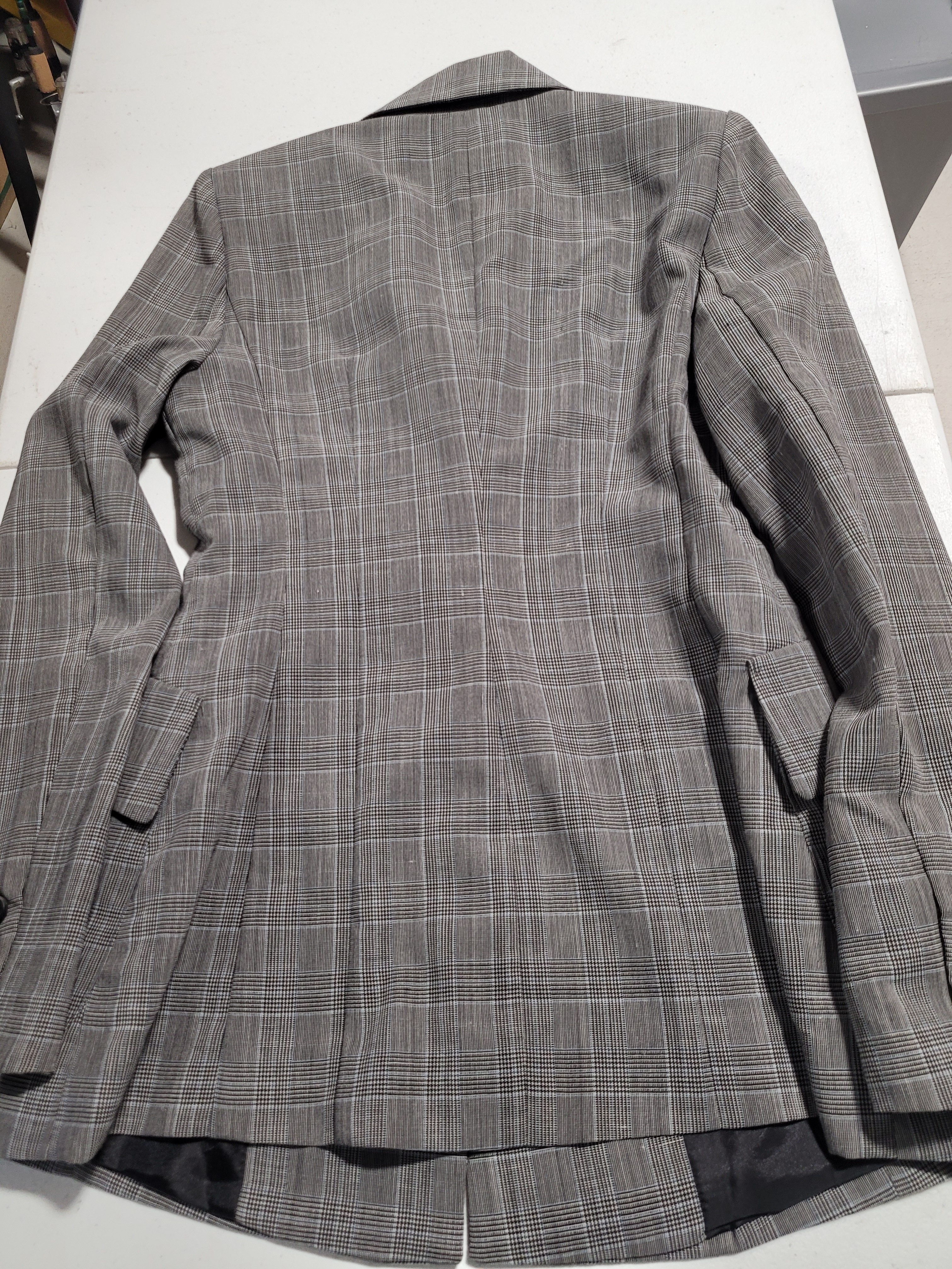 Arche Gray Plaid Tailored Notch-Lapel Blazer — image 3 of 4